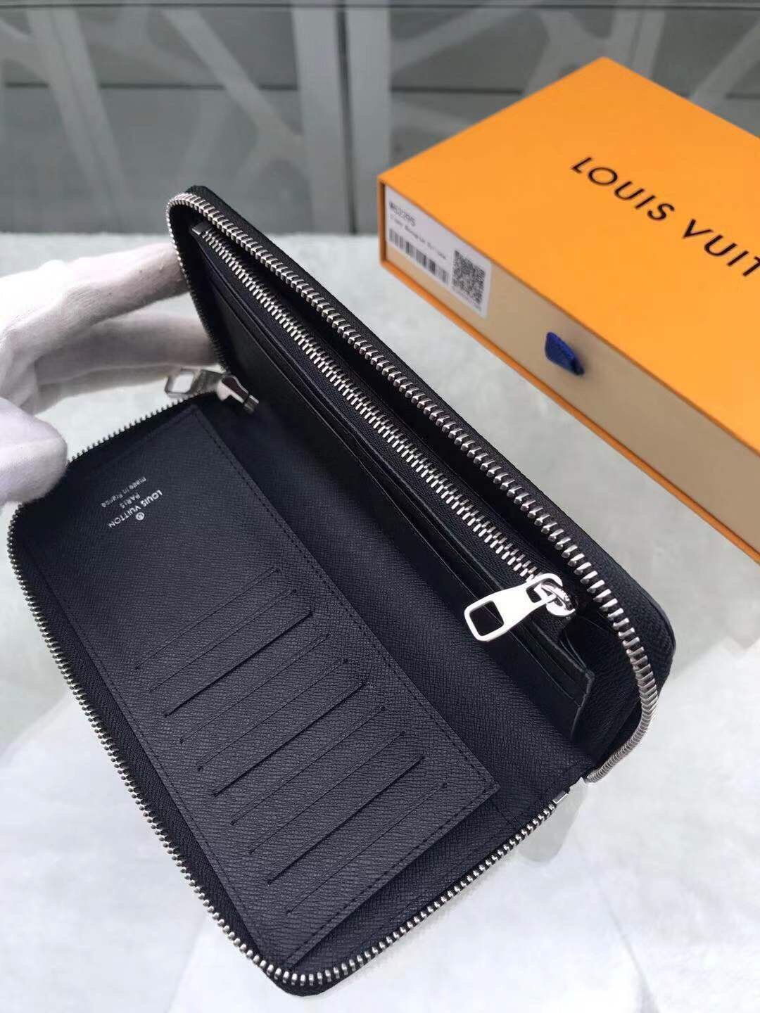 Louis Vuitton Monogram Wallet 10cm Black