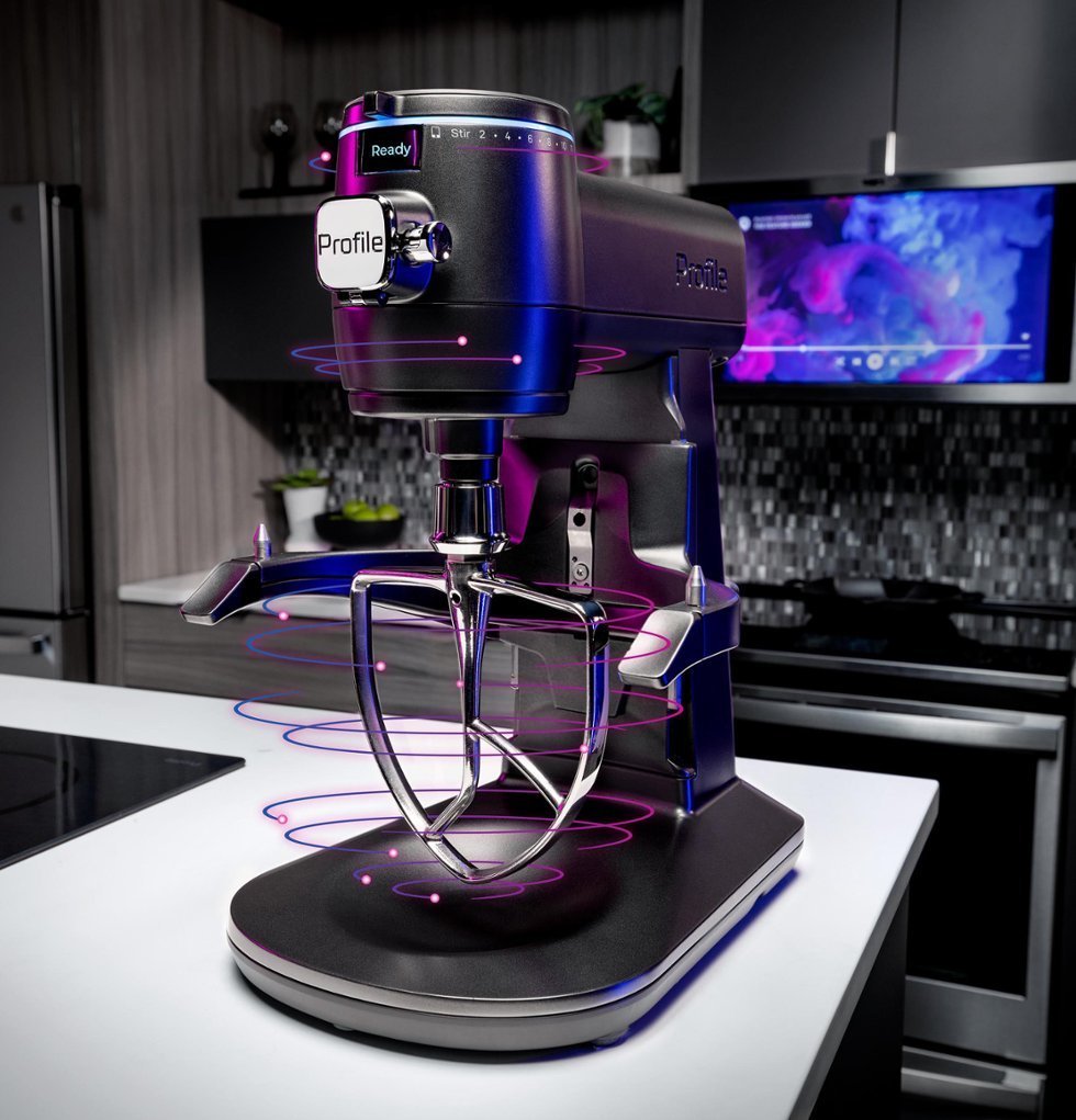 GE Profile - 7 Quart Bowl- Smart Stand Mixer with Auto Sense - Carbon Black