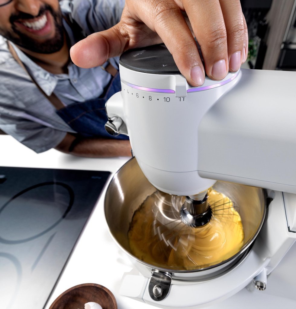 GE Profile - 7 Quart Bowl- Smart Stand Mixer with Auto Sense - Stone White