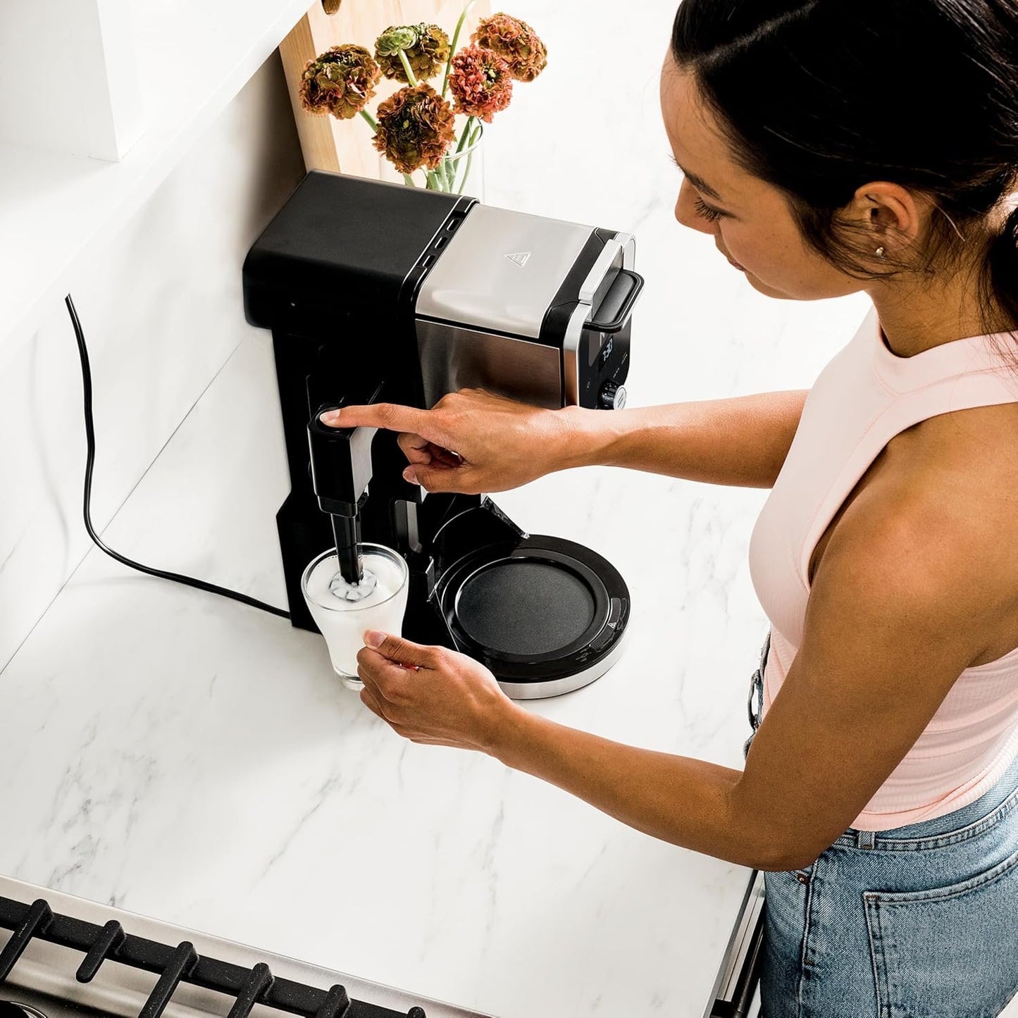 Ninja Hot and Iced Coffee Maker, Single Serve Coffee Maker and Drip Coffee Machine, DualBrew Pro Specialty 12-Cup with K-Cup Combo, Includes Permanent Filter, CFP307
