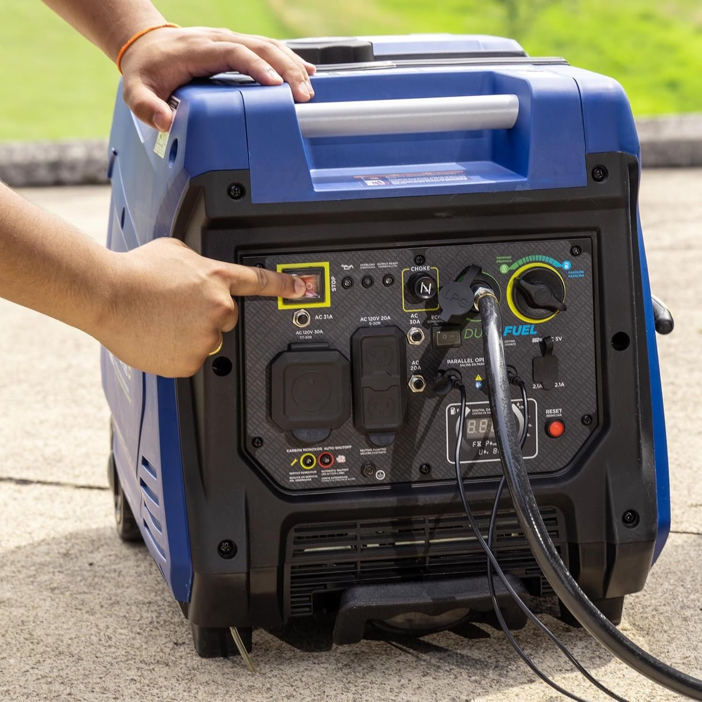 Westinghouse 4000W Dual Fuel Portable Inverter Generator Gas Propane RV Ready CO Sensor