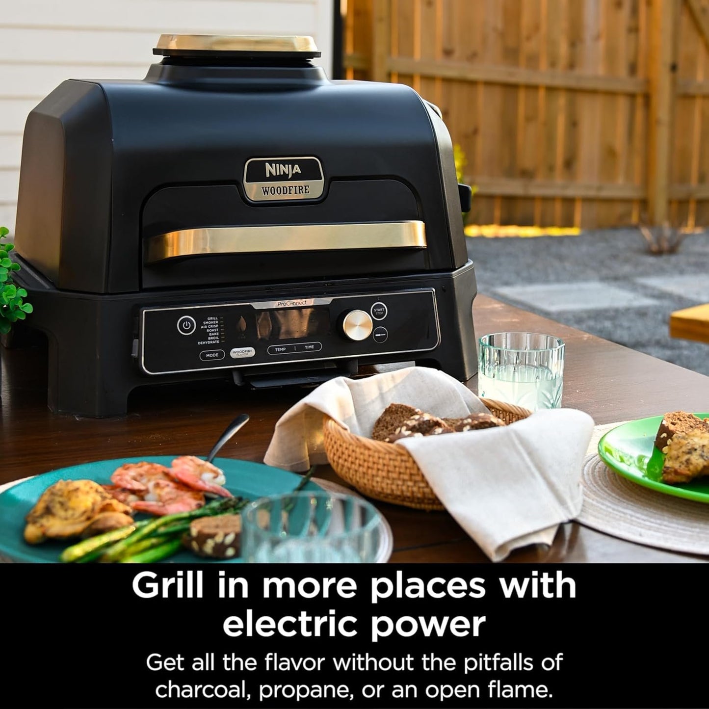 Ninja Woodfire Pro Connect XL Outdoor Grill & Smoker | Bluetooth, App Enabled | 7-in-1 Grill, BBQ Smoker, Outdoor Air Fryer | Woodfire Technology | Built-In Thermometer | Green & Gold | OG951GN2