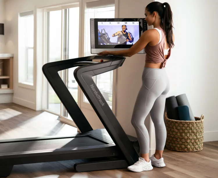 NORDICTRACK COMMERCIAL 2450 TREADMILL