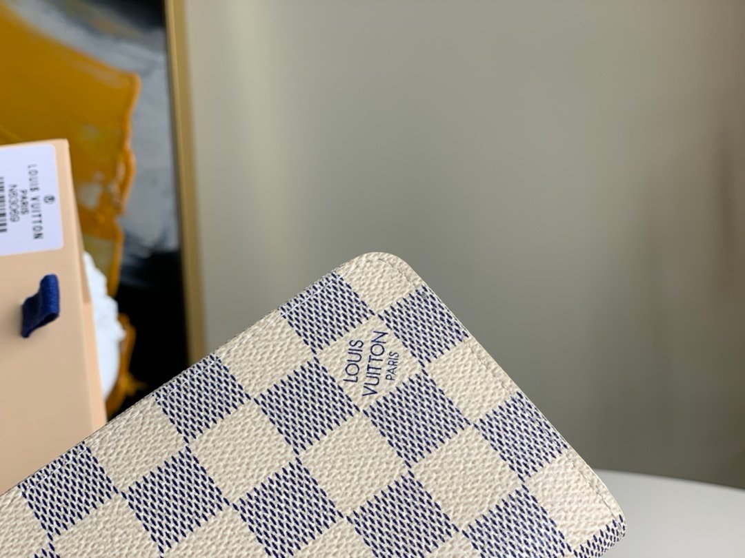 Louis Vuitton Daimer Wallet 11cm White