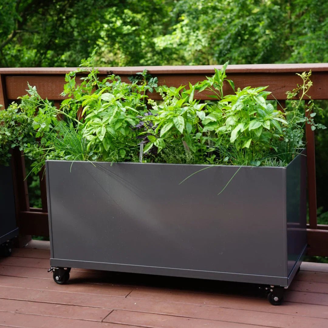 Aluminum Raised Bed (Optional Casters or Tray)