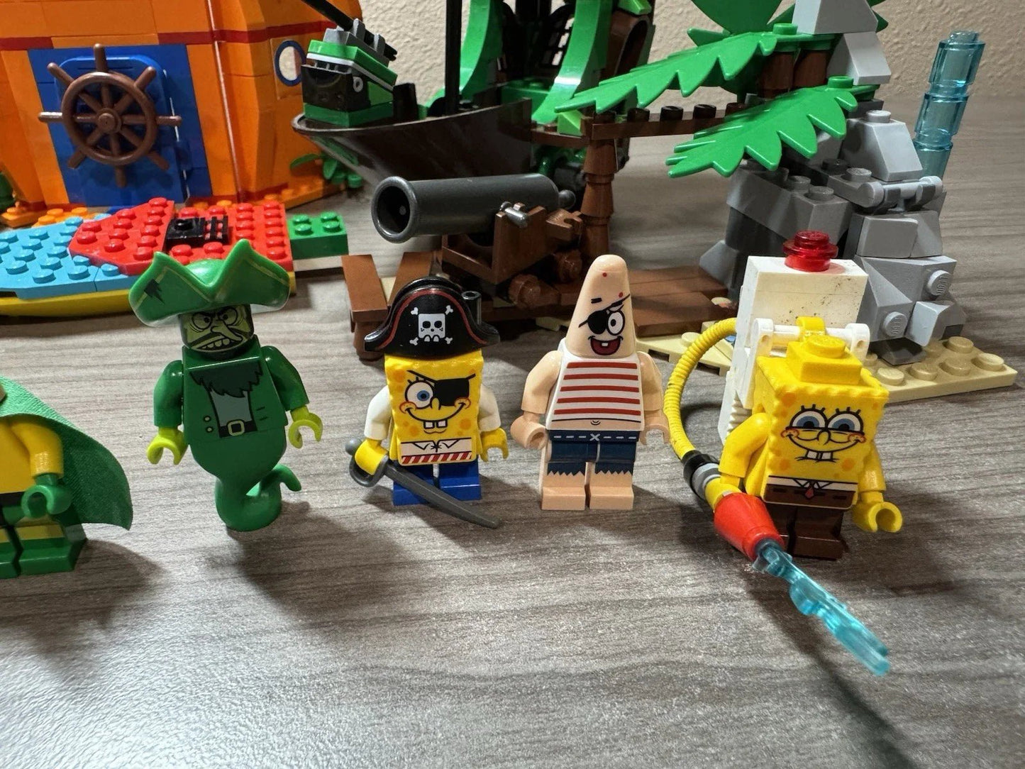 LEGO SpongeBob SquarePants USED LOT 3833 3834 3815 3816 3817 Bikini Bottom